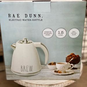 Rae Dunn electric kettle